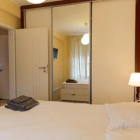 Apartment Ada Homes B18