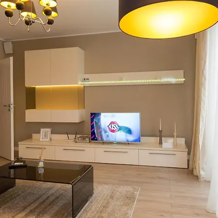 Ada Homes B18 *